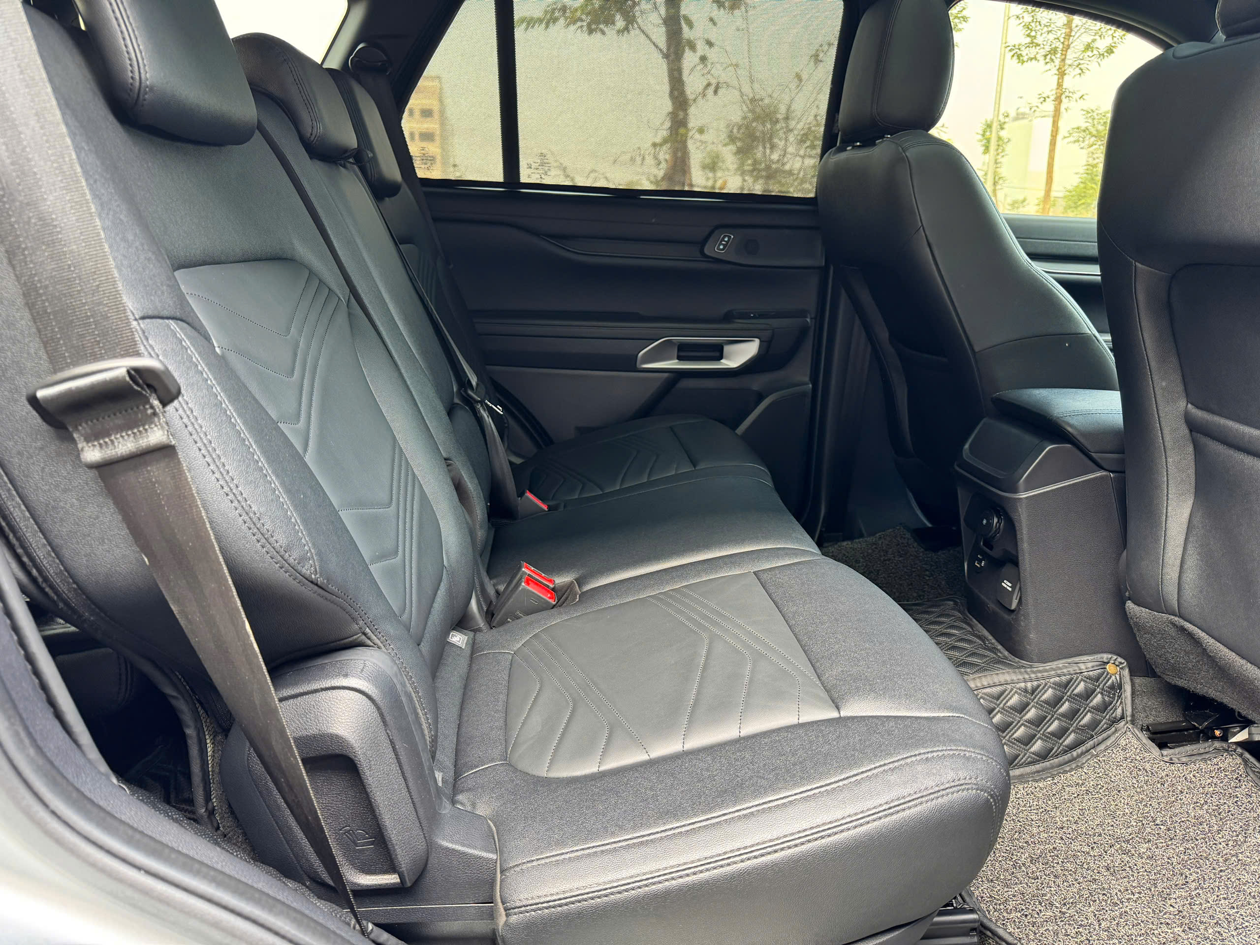 FORD EVEREST 2.0AT 4X2 2022 TITANIUM - Ảnh 5