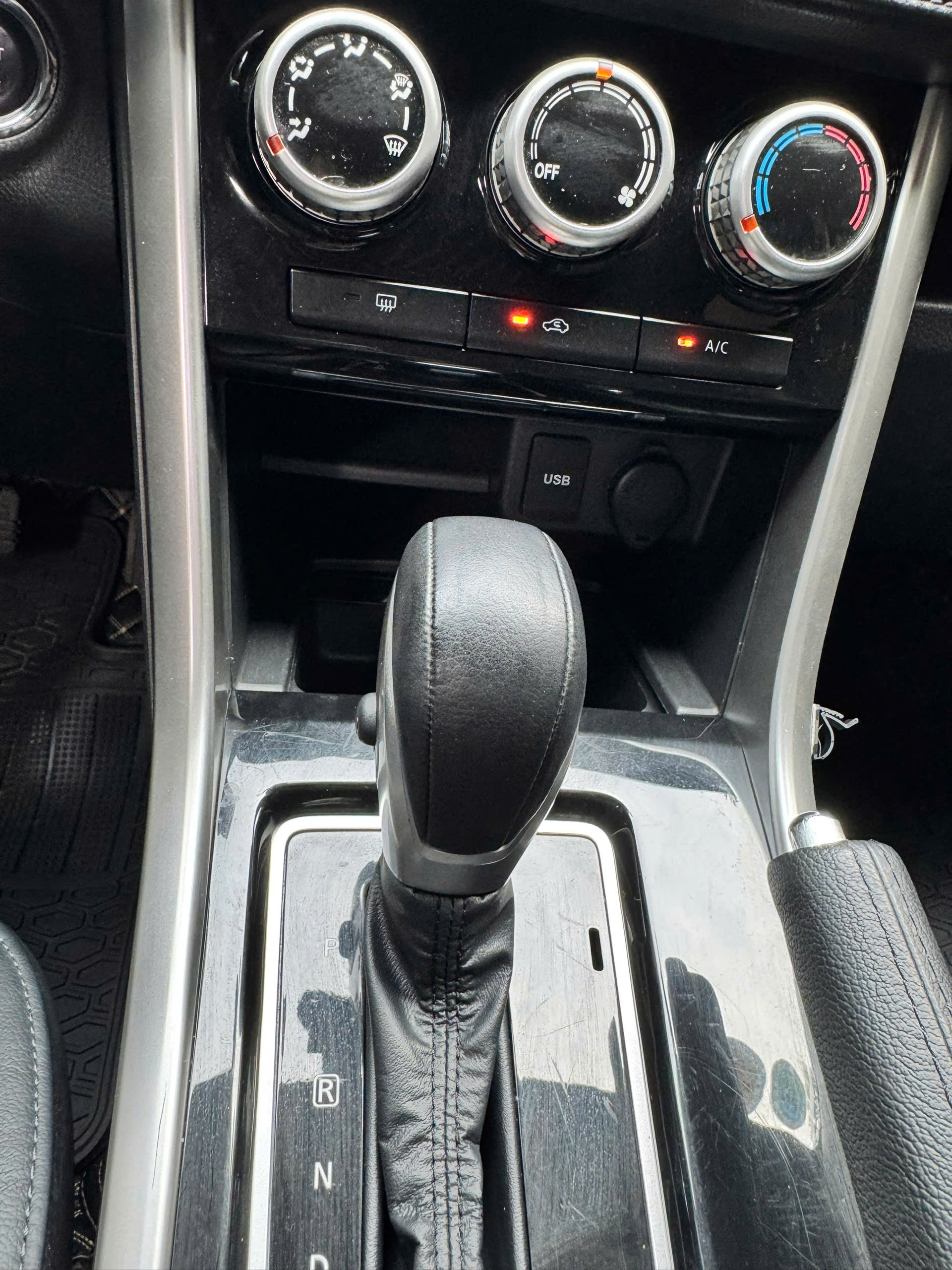 MITSUBISHI XPANDER 1.5AT 2020 - Ảnh 9