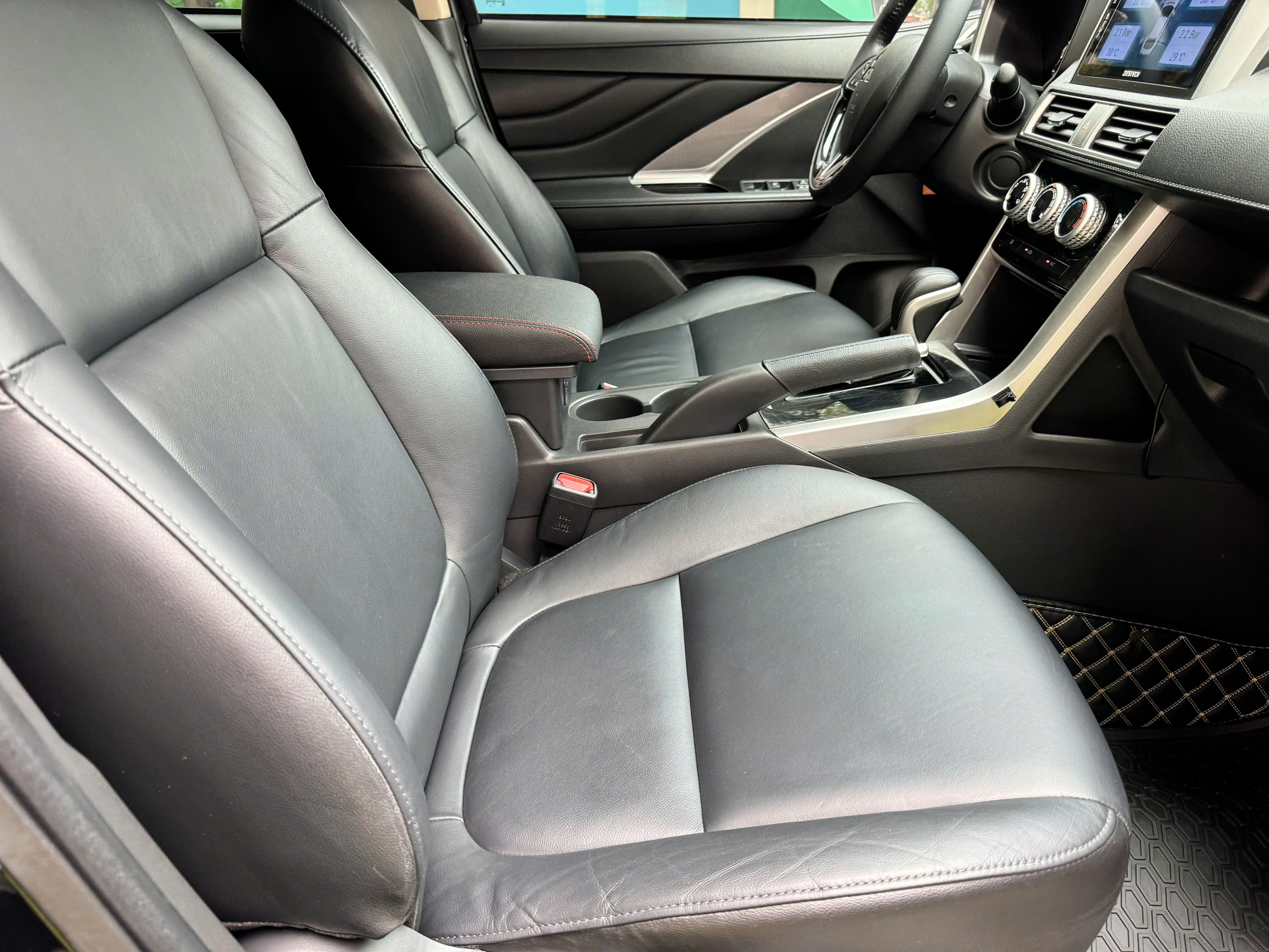 MITSUBISHI XPANDER 1.5AT 2020 - Ảnh 3