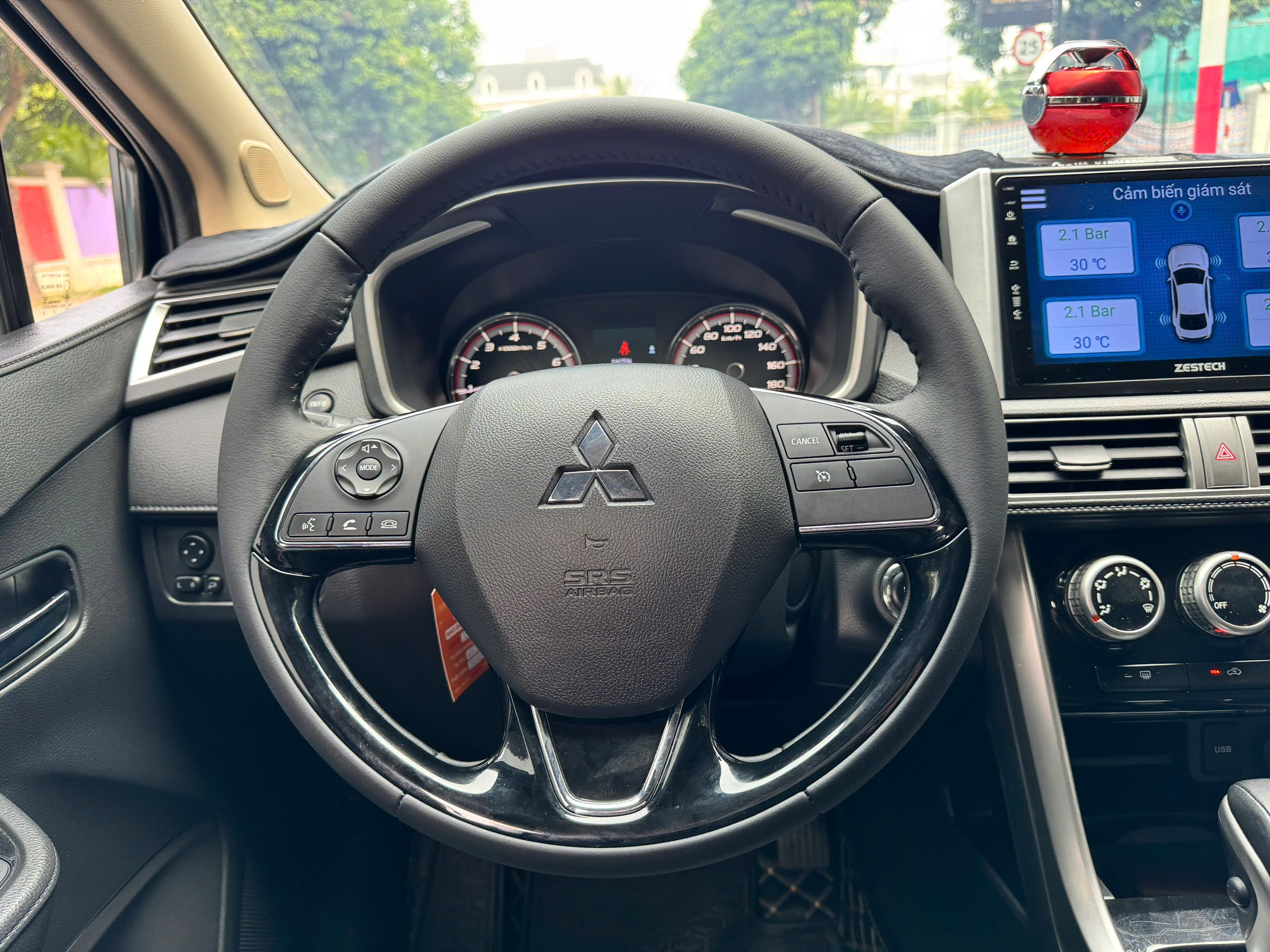 MITSUBISHI XPANDER 1.5AT 2020 - Ảnh 11