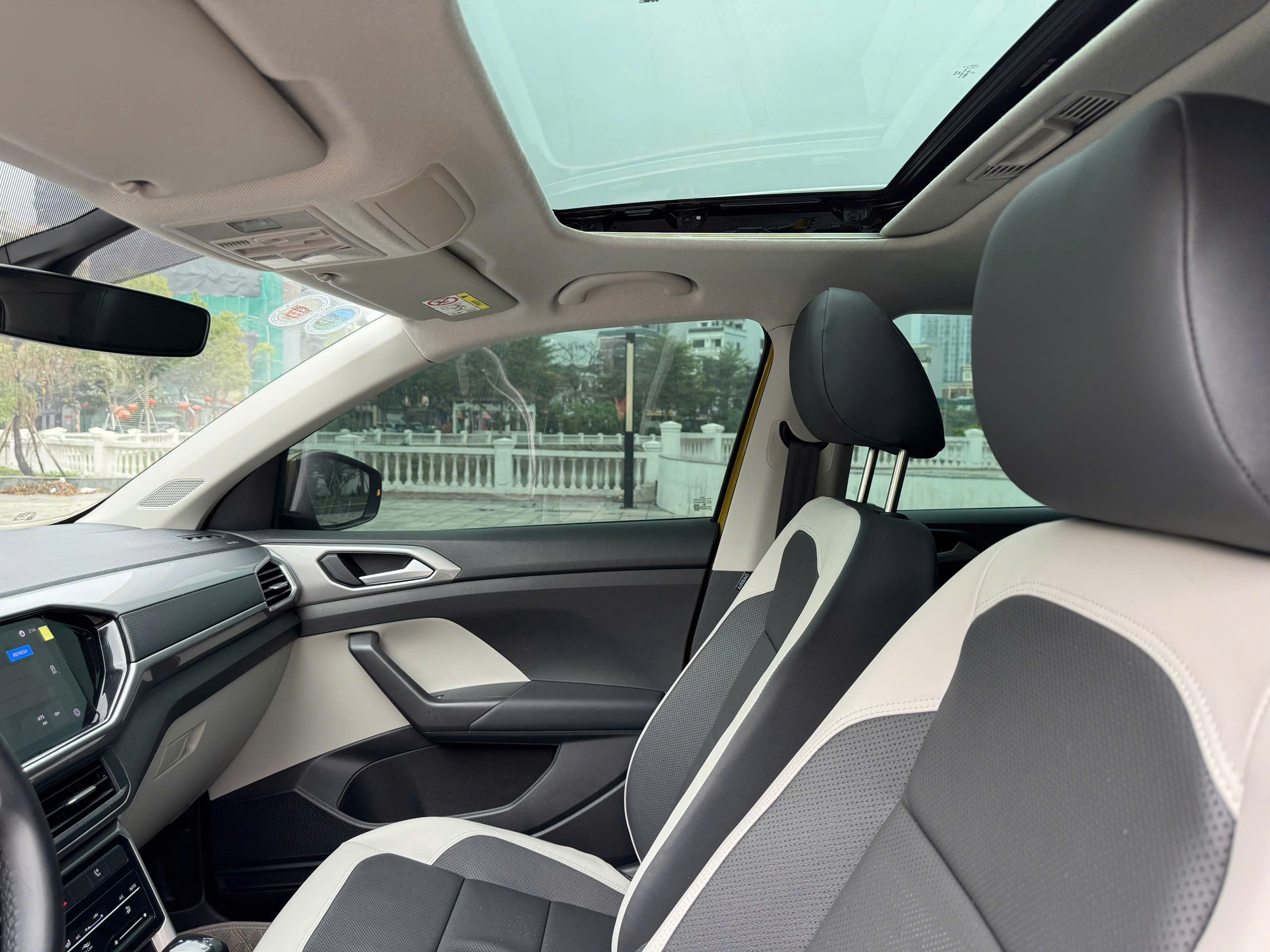 T-CROSS LUXURY 2022 - Ảnh 6