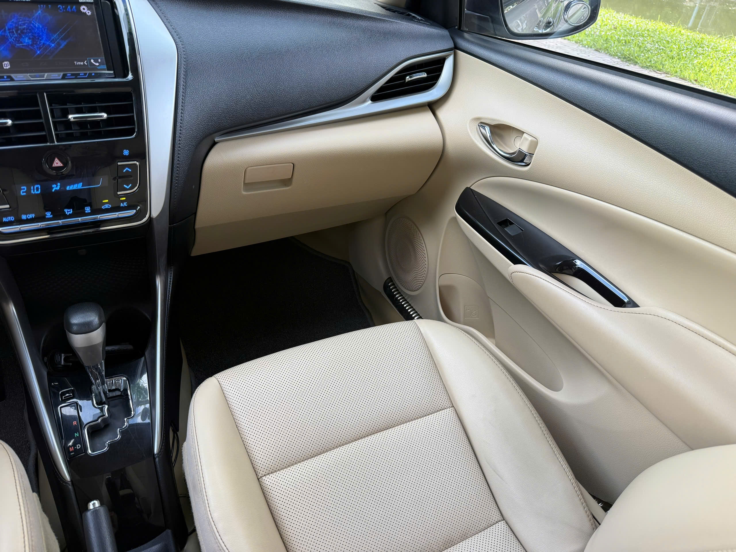 TOYOTA VIOS G 1.5AT 2019 - Ảnh 4