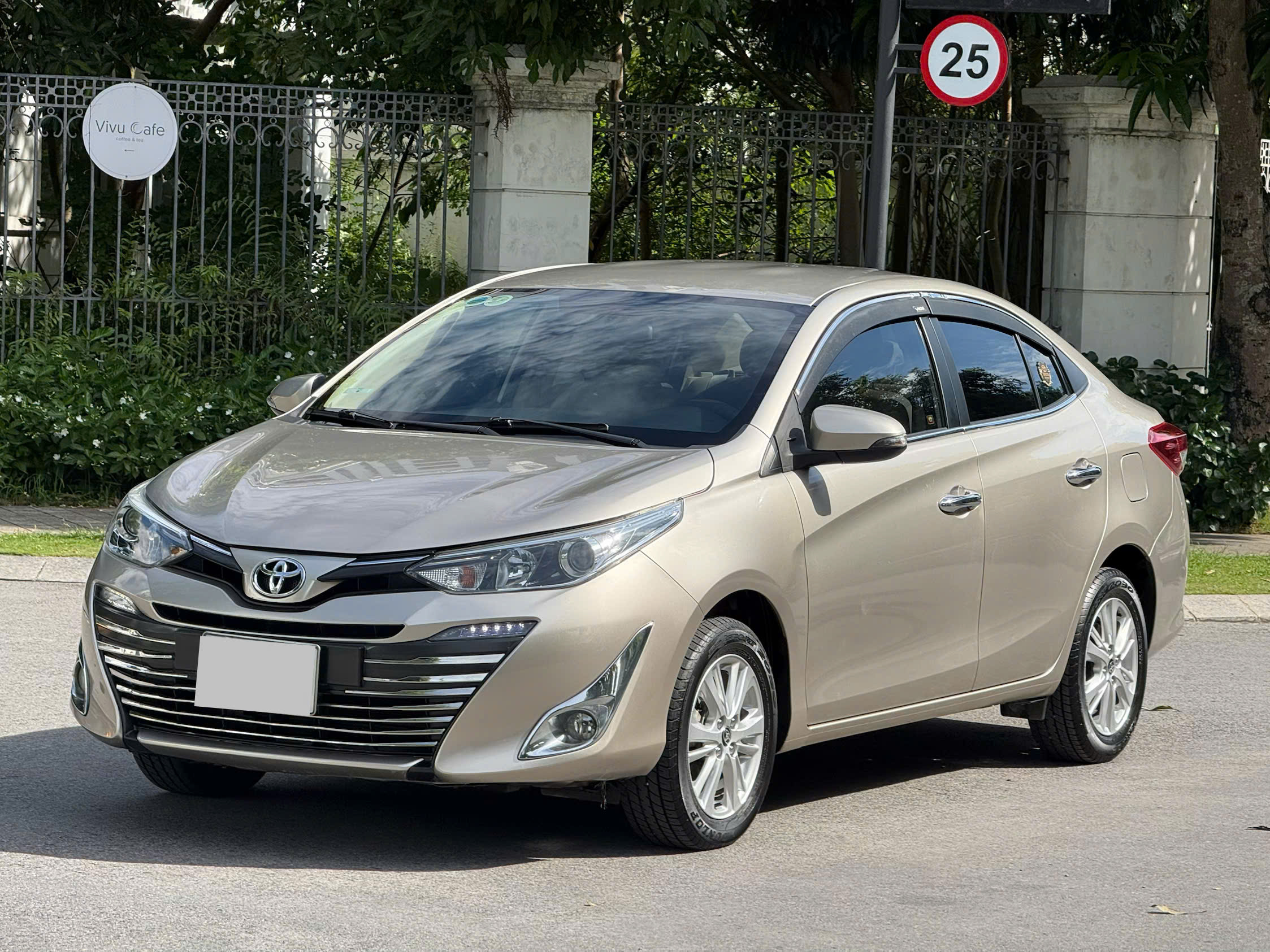 TOYOTA VIOS G 1.5AT 2019 - Ảnh 3